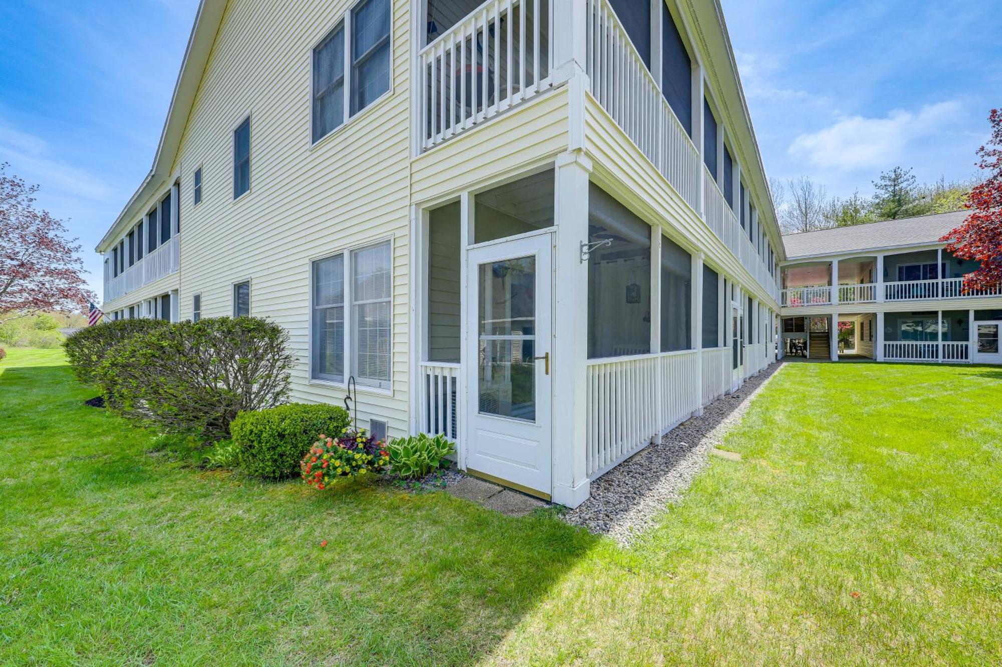 Quaint Condo In Wells With Community Indoor Pool! Exterior photo